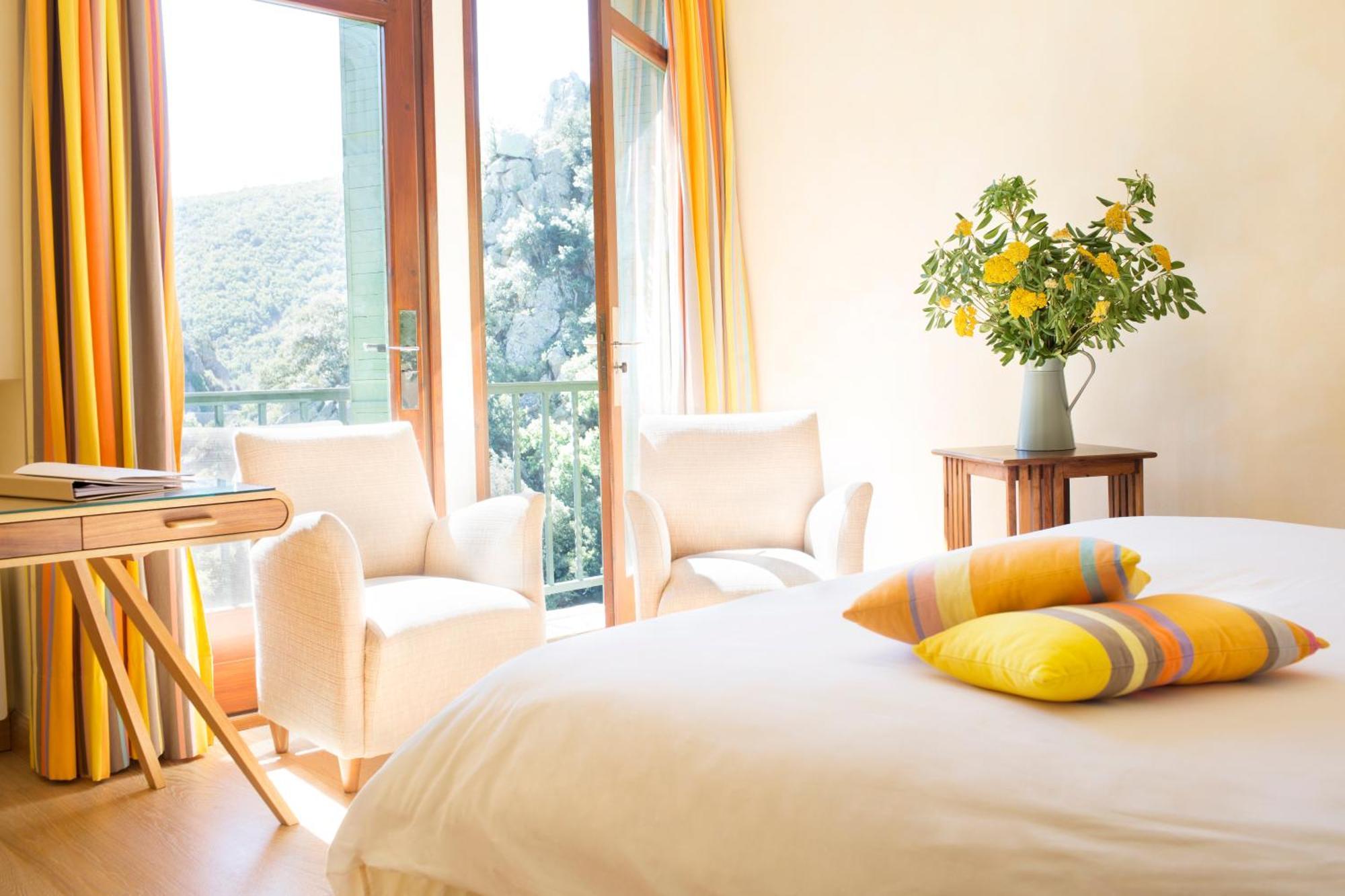 Le Grand Hotel Moltig les Bains Bagian luar foto