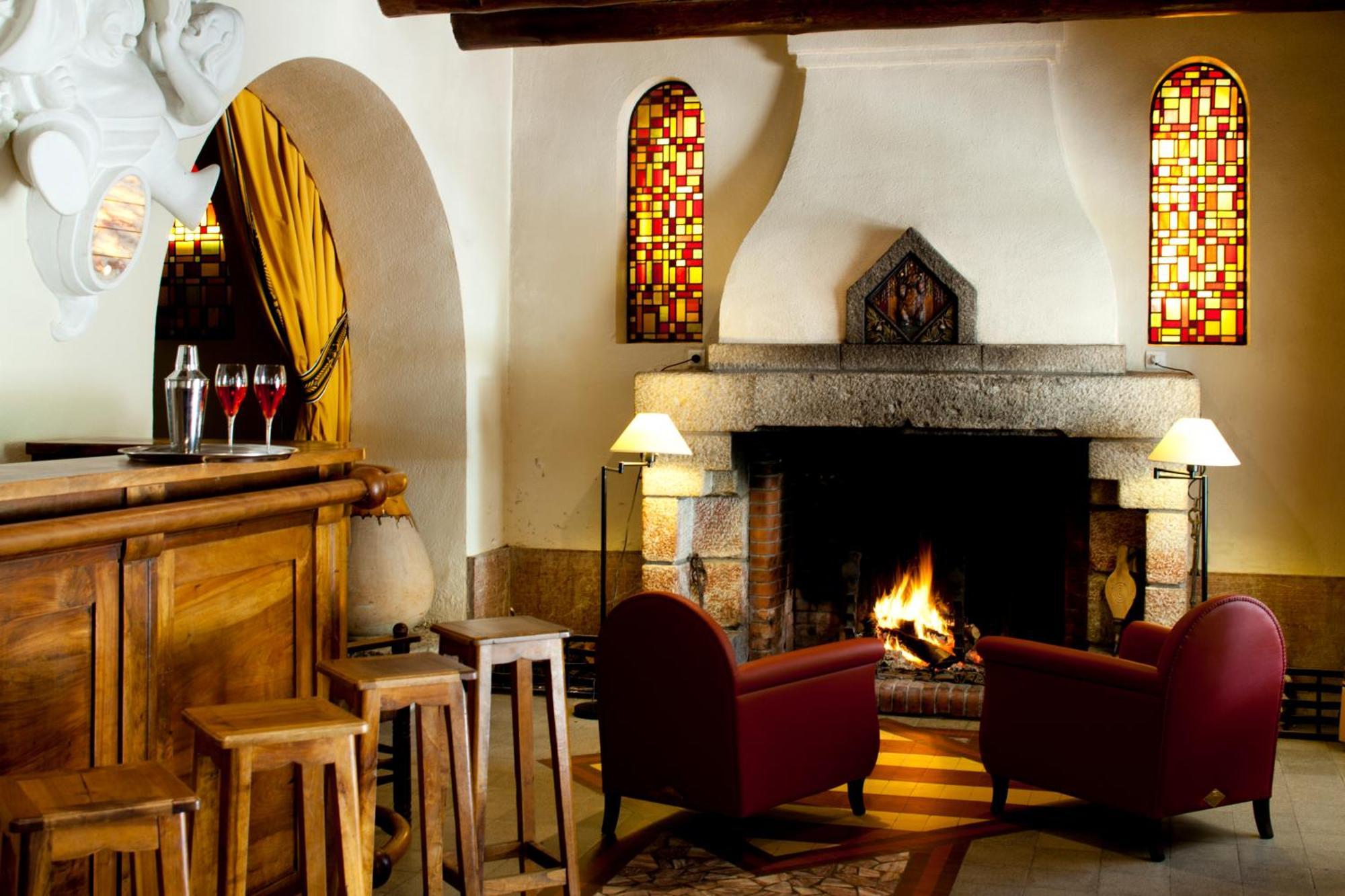 Le Grand Hotel Moltig les Bains Bagian luar foto