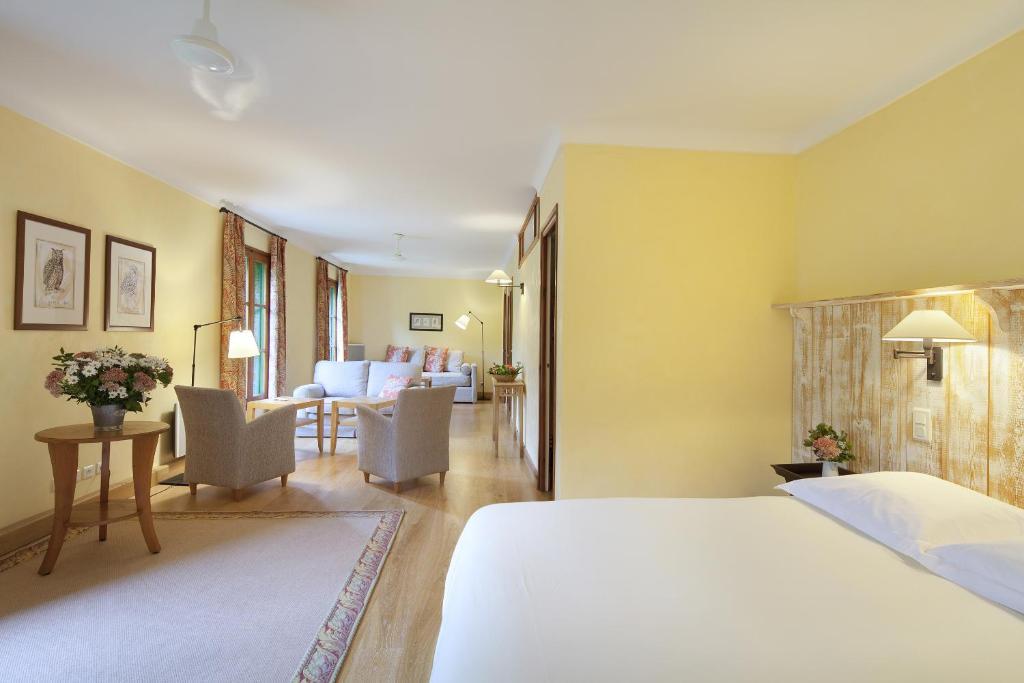 Le Grand Hotel Moltig les Bains Ruang foto