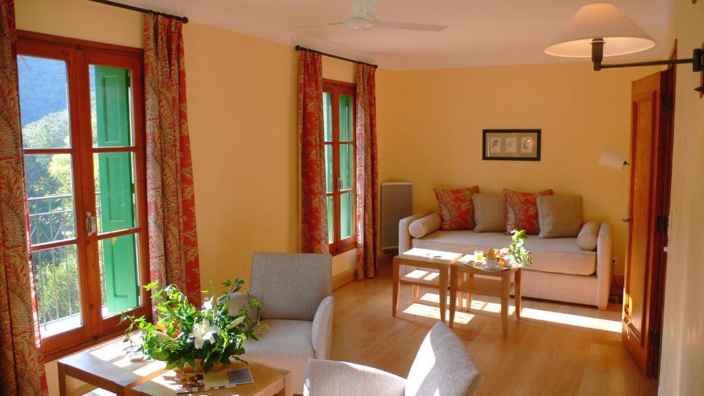 Le Grand Hotel Moltig les Bains Ruang foto
