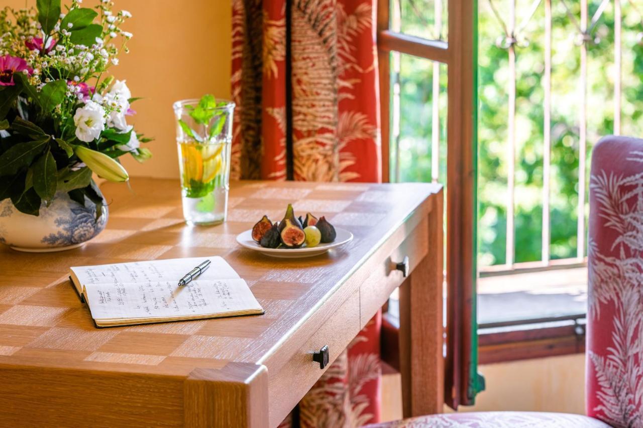 Le Grand Hotel Moltig les Bains Bagian luar foto